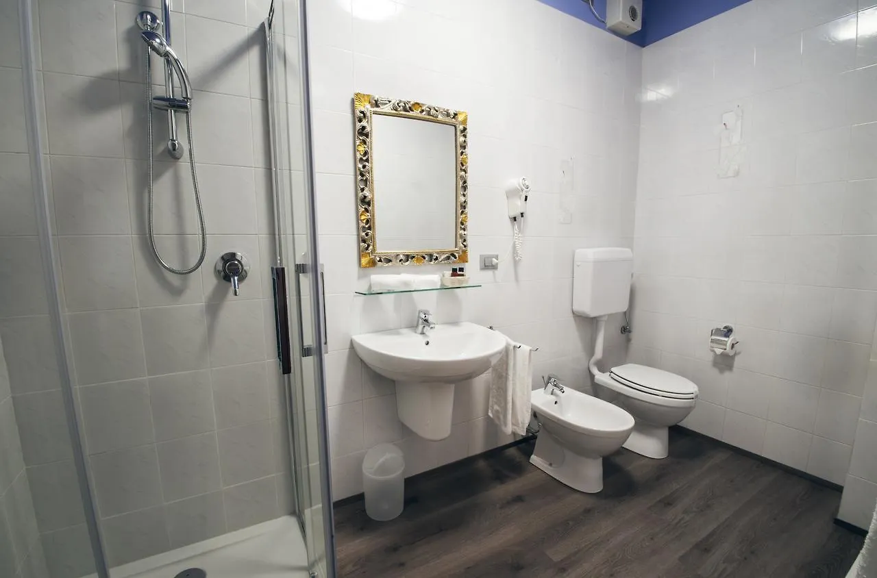 Hotel Conca D'Oro Salo 3*,  Italy
