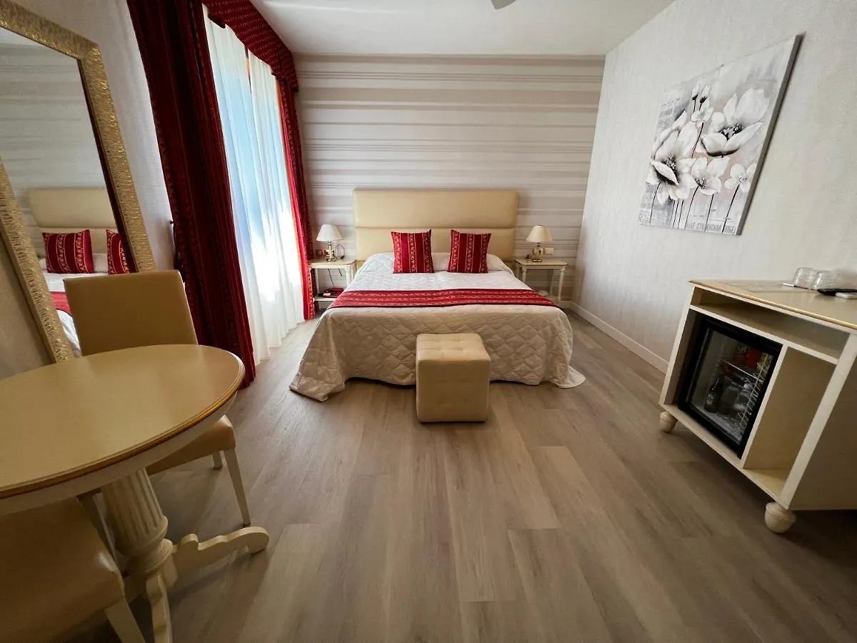 Hotel Conca D'Oro Salo 3*,